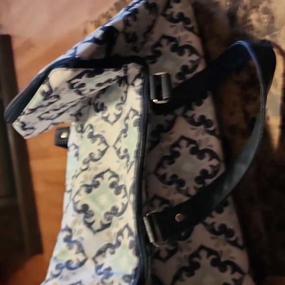 Thirty-one Wheels Up Rolling Bag/luggage - Picture 4 of 6